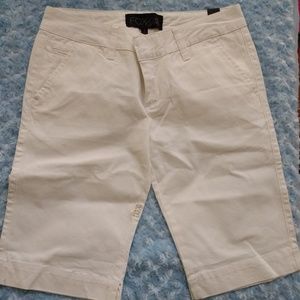 NWT FOX GIRLS WHITE SHORTS SIZE 3